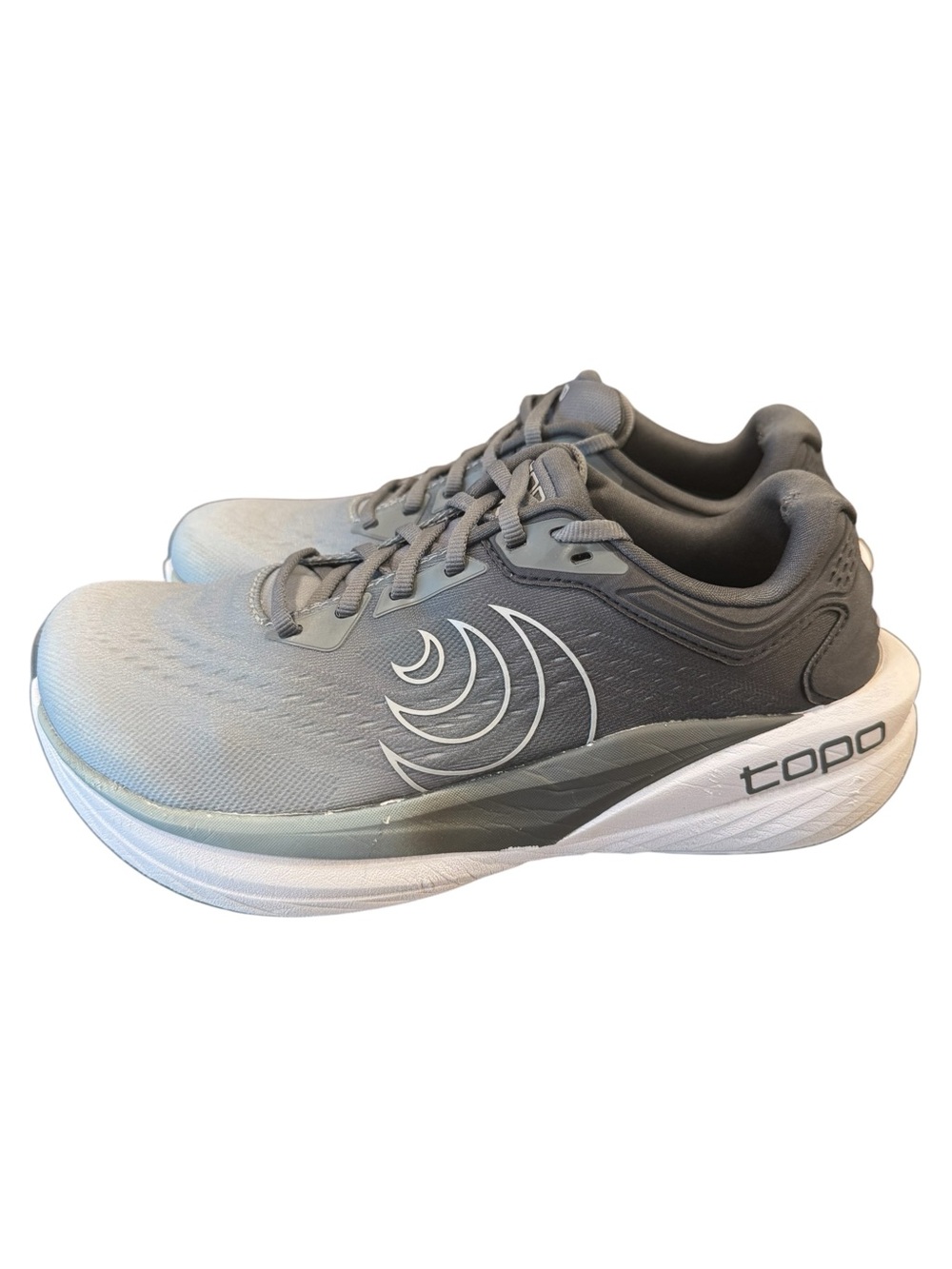 Topo Athletic Phantom 4 Women's Size 7.5 Wide Grey White Athletic Running Shoes
